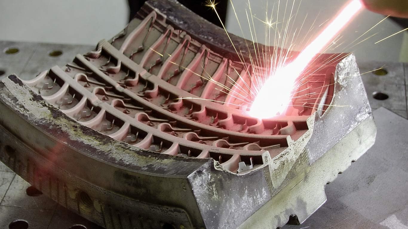 Laser cleaning die casting and injection mold surfaces removing release agents and oxides